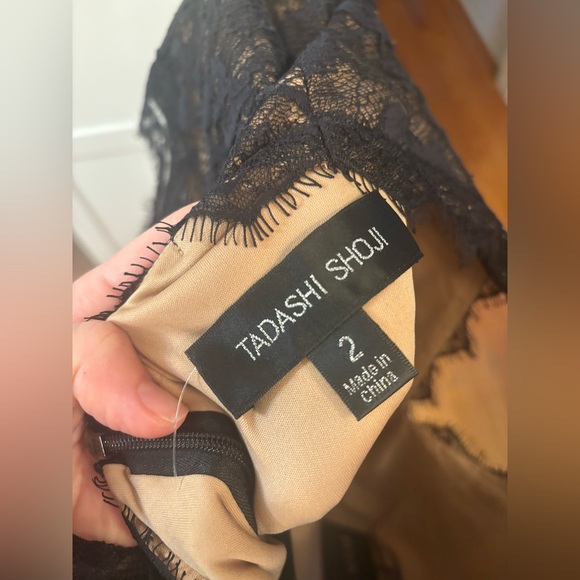 new Tadashi Shoji v neck short sleeve lace mesh cocktail midi dress in black - Picture 7 of 9
